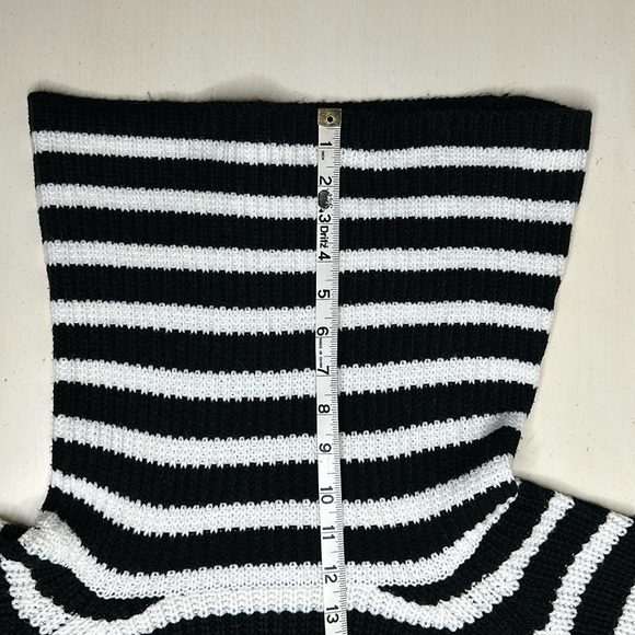 Sanctuary Jagger Cowl Neck Sweater in Black and Winter White Size Medium - Picture 11 of 12